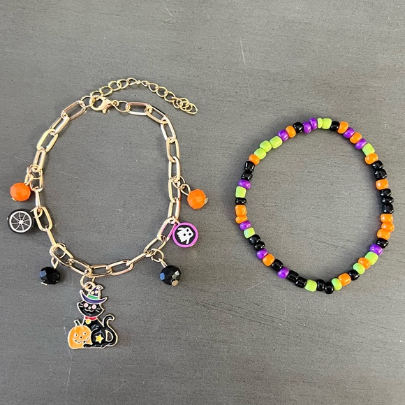Black Cat Pumpkin Jack-O'-Lantern & Purple Orange Bead Stretch Two Bracelet Set - Picture 1 of 4